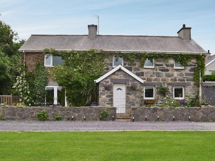 Carreg Y Garth Isaf - Hot Tub Nr Zip World Villa Bangor  Bagian luar foto